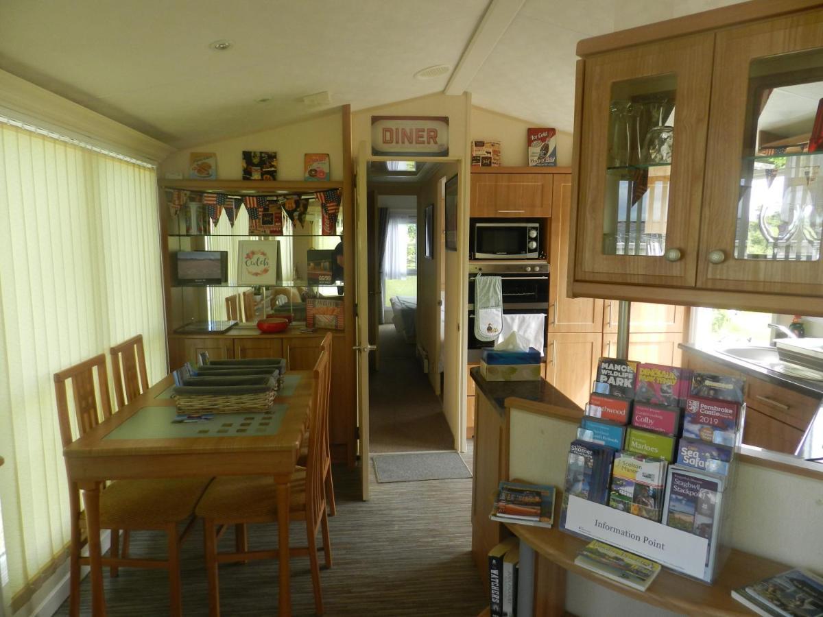 Cwtch Caravans Little Haven Zewnętrze zdjęcie